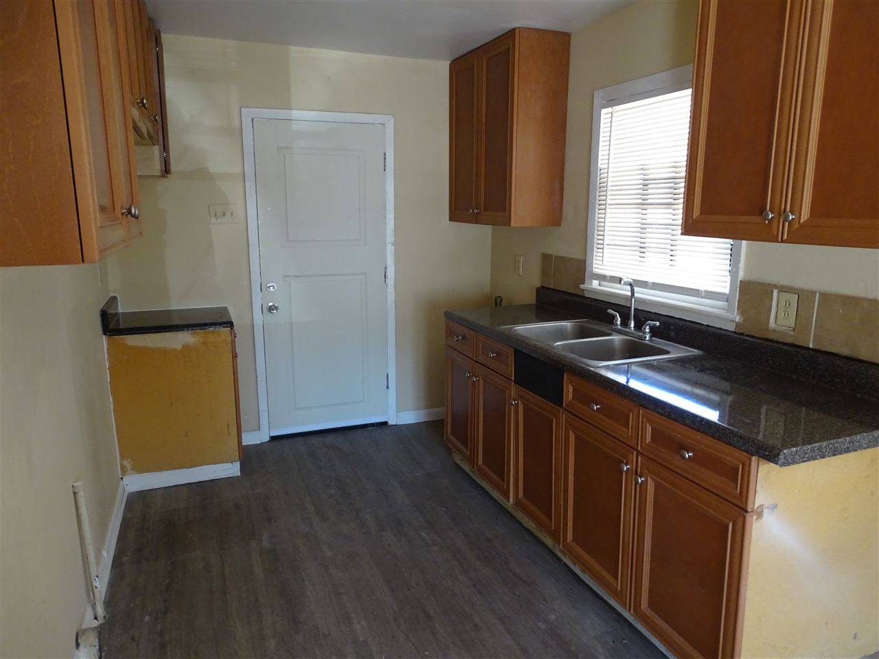 3596 Kathy Road Memphis, TN 38118 - Photo 9 of 21 Gallery Image 9