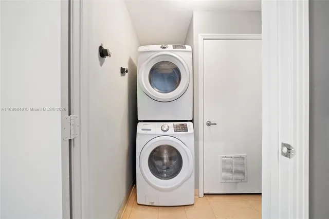 $2,490 | 9055 Southwest 73rd Court, Unit 702, Miami, FL 33156