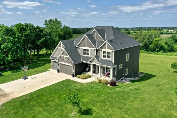 $1,895,000 | 18340 Forest Road North, Forest Lake, MN 55025