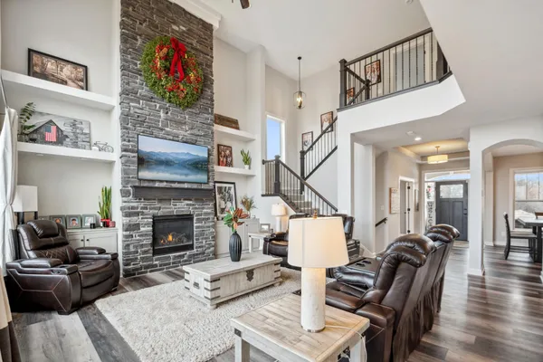 $1,895,000 | 18340 Forest Road North, Forest Lake, MN 55025