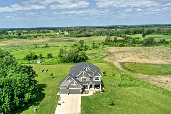 $1,895,000 | 18340 Forest Road North, Forest Lake, MN 55025