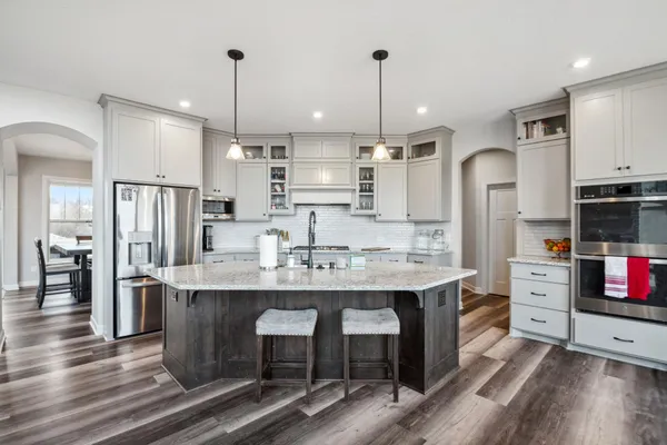 $1,895,000 | 18340 Forest Road North, Forest Lake, MN 55025