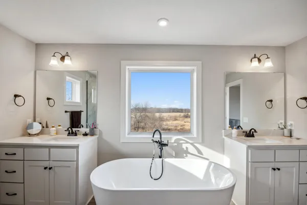 $1,895,000 | 18340 Forest Road North, Forest Lake, MN 55025
