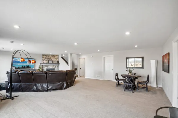 $1,895,000 | 18340 Forest Road North, Forest Lake, MN 55025