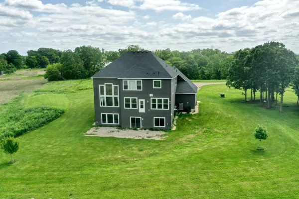 $1,895,000 | 18340 Forest Road North, Forest Lake, MN 55025