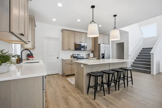 $534,900 | 1039 61st Avenue Southwest, West Fargo, ND 58078