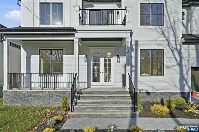 $1,950,000 | 30 Grand Terrace, Livingston, NJ 07039