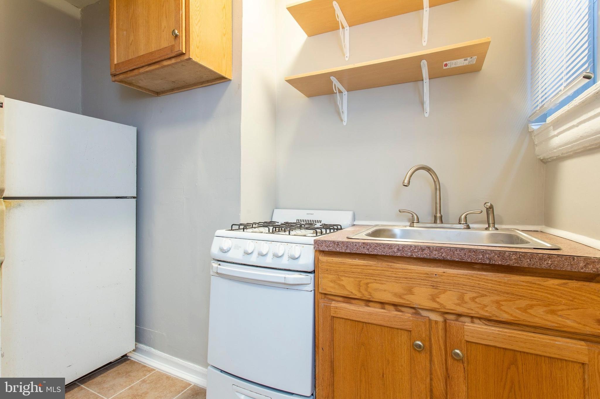 4437 Chestnut Street, Unit 2R Philadelphia, PA 19104 - Photo 7 of 10