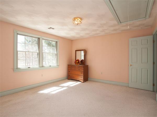125 Williams Street Wrentham, MA 02093 - Photo 20 of 30