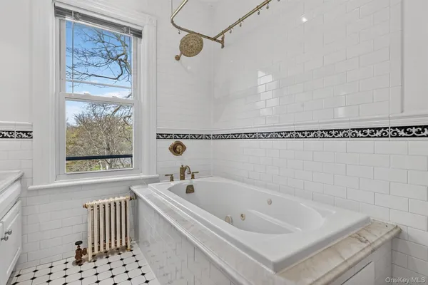 $749,900 | 12 Perry Creek Road, Washingtonville, NY 10992