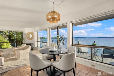 $1,474,998 | 6225 Lake Washington Boulevard Northeast, Unit 209, Kirkland, WA 98033