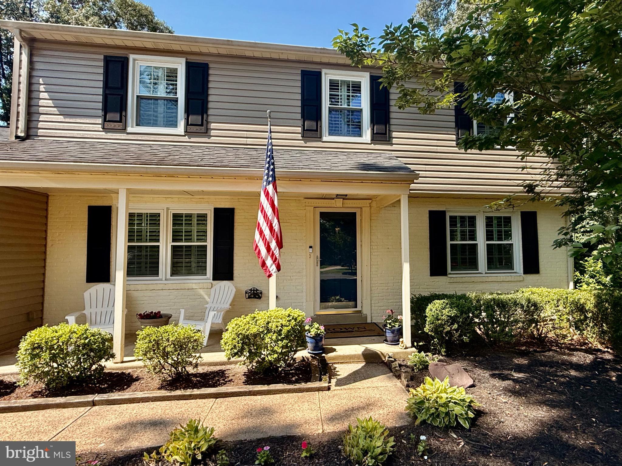 35 Severndale Road Severna Park, MD 21146 - Photo 2 of 60 Inviting entry with covered front porch