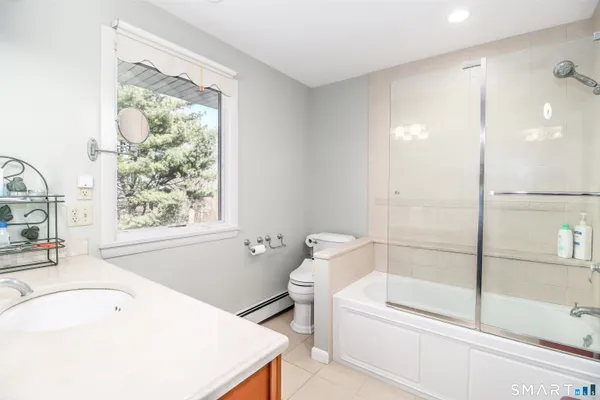 $699,000 | 35 East Gate Road, Danbury, CT 06811