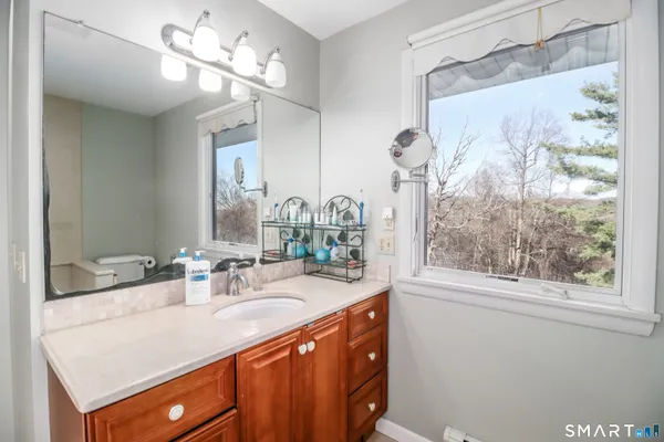 $699,000 | 35 East Gate Road, Danbury, CT 06811