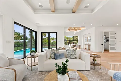 $2,999,000 | 2200 11th Street North, Naples, FL 34103