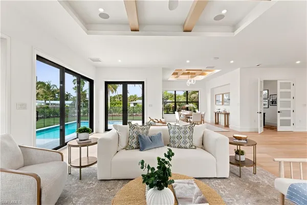 $2,999,000 | 2200 11th Street North, Naples, FL 34103