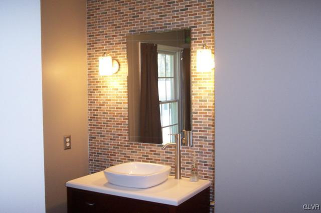 220 Gap Road Macungie, PA 18062 - Photo 10 of 17 Gallery Image 10