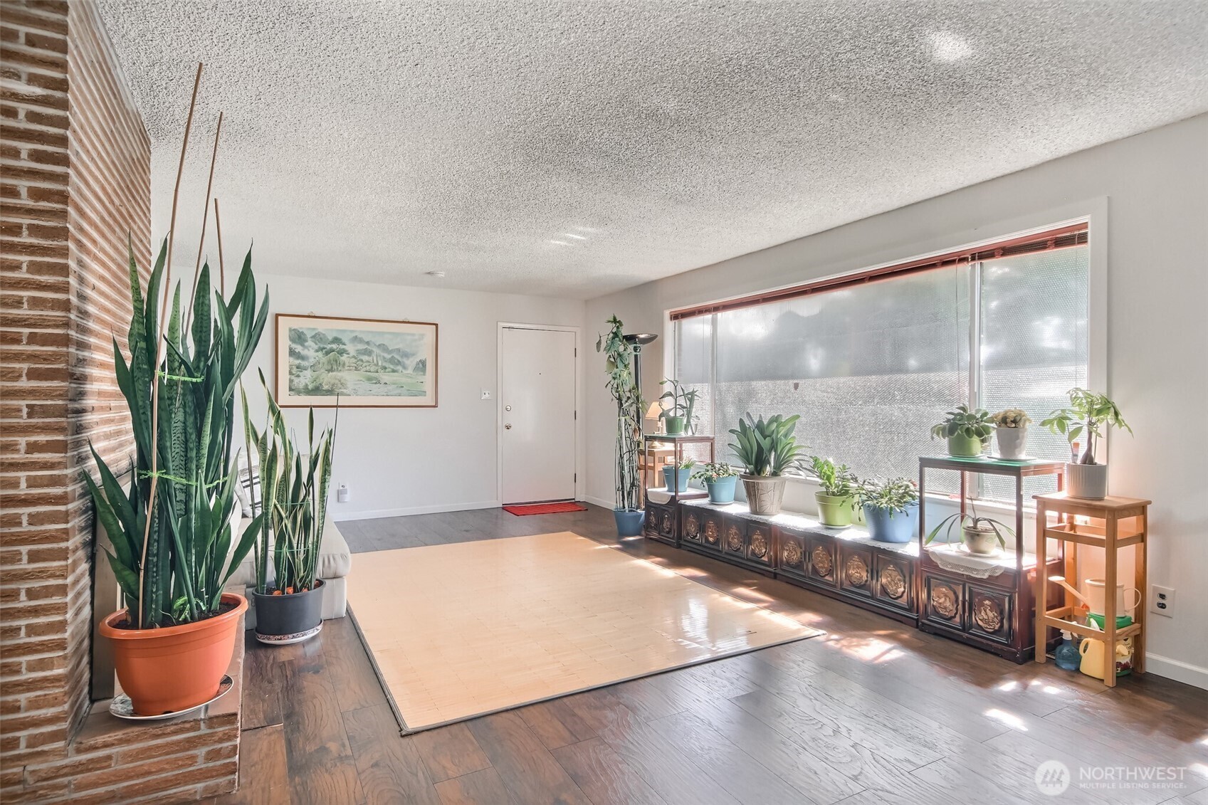 810 Southwest 356th Street Federal Way, WA 98023 - Photo 8 of 40 a living room with a large window with outer view
