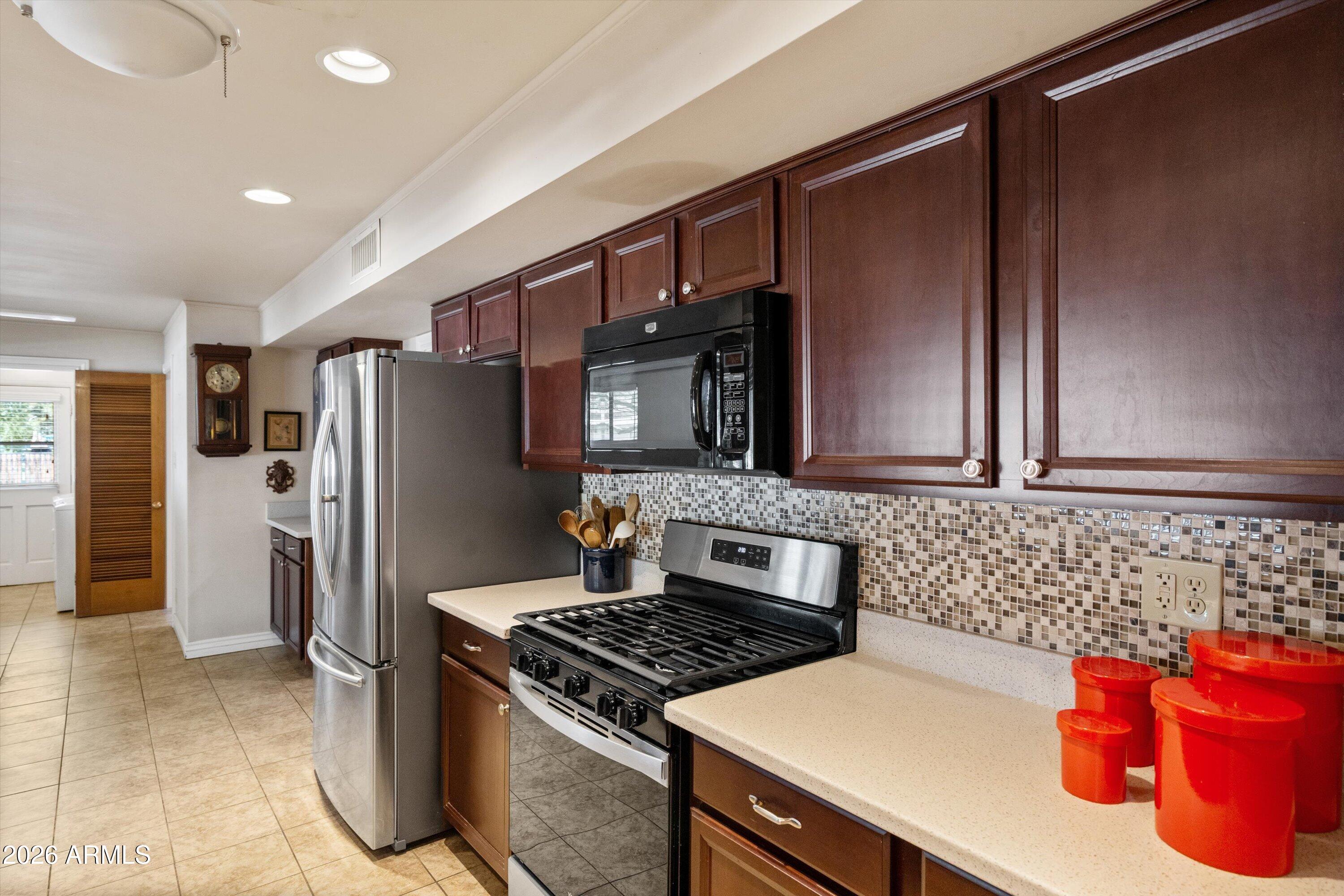 5525 North 12th Street Phoenix, AZ 85014 - Photo 6 of 59 19-Kitchen