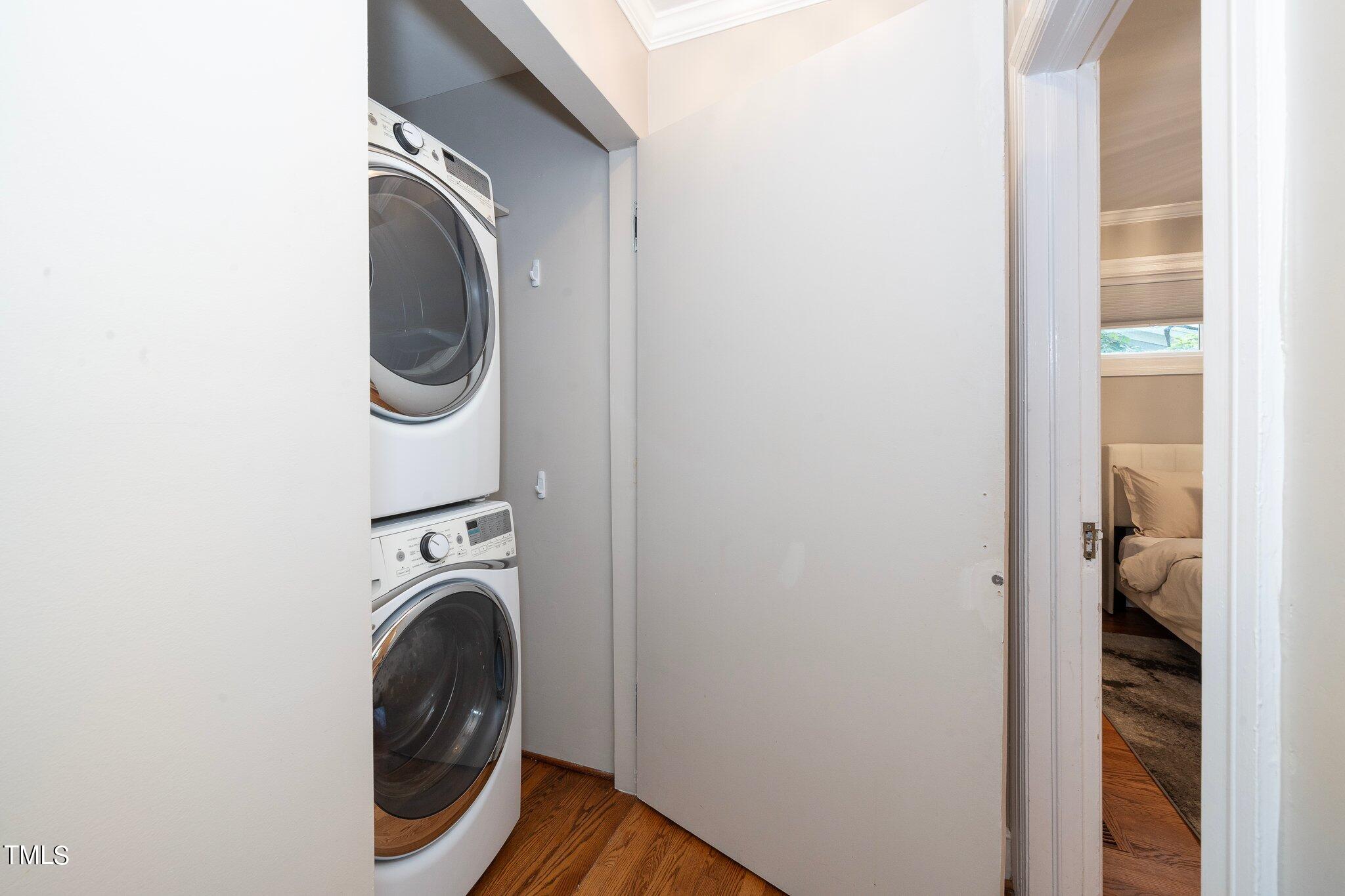 406 Brooks Avenue Raleigh, NC 27607 - Photo 18 of 33 a utility room with dryer and washer