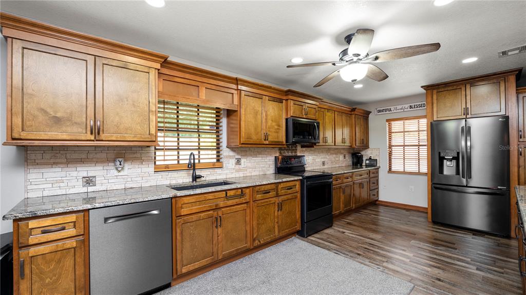 5466 Morgan Road Lakeland, FL 33810 - Photo 14 of 55 Gallery Image 14