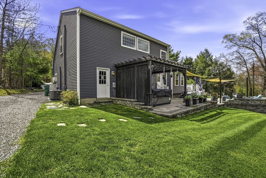 3 Ephraim's Way Upton, MA 01568 - Photo 39 of 42