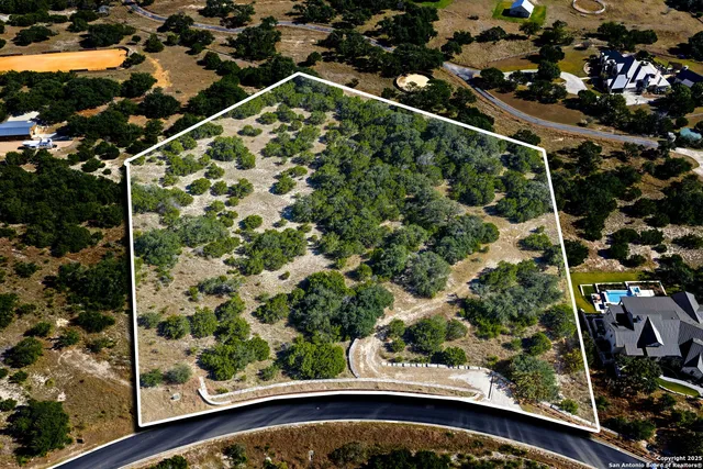 $995,000 | 13 Summit Pass, Boerne, TX 78006