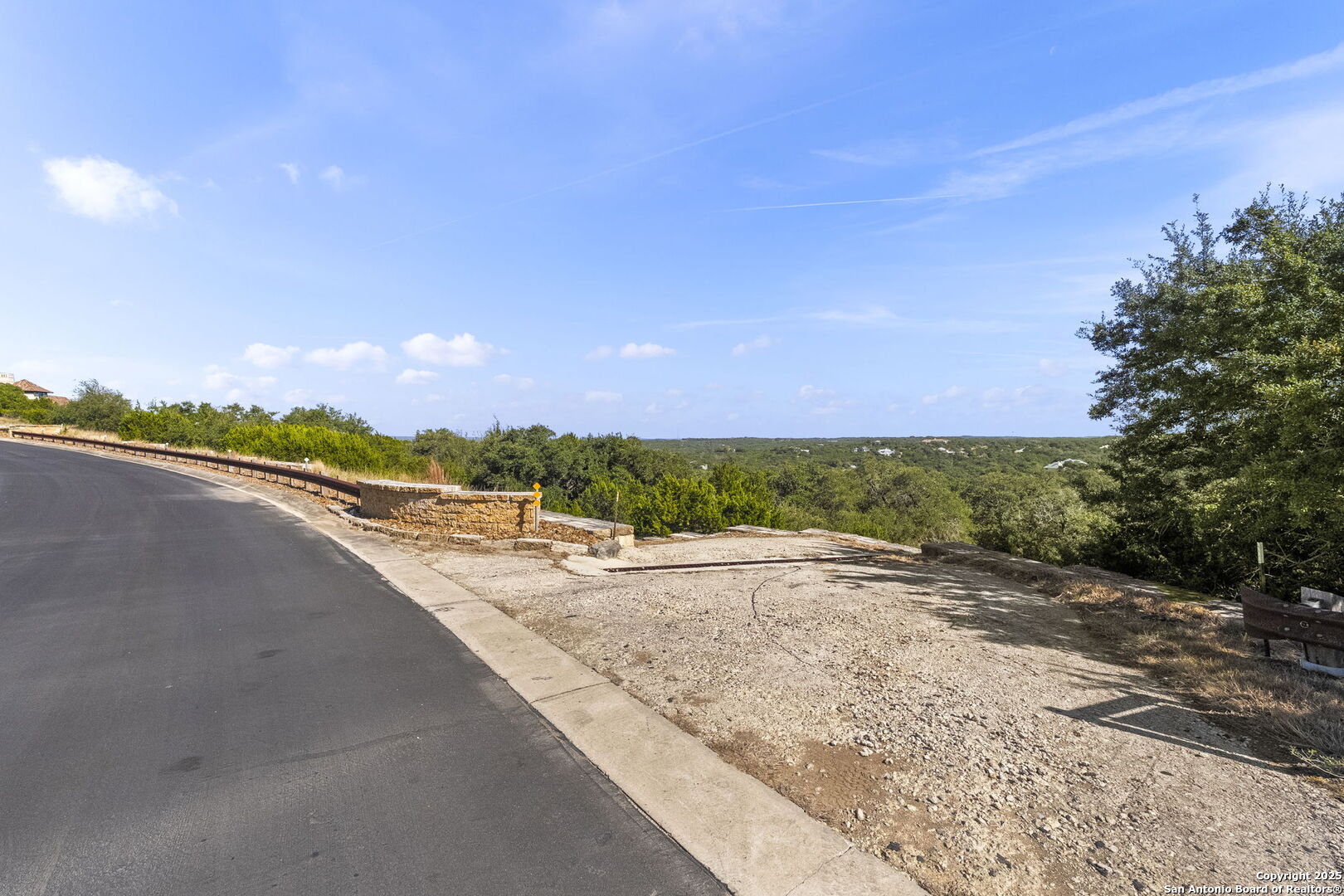 13 Summit Pass Boerne, TX 78006 - Photo 20 of 29