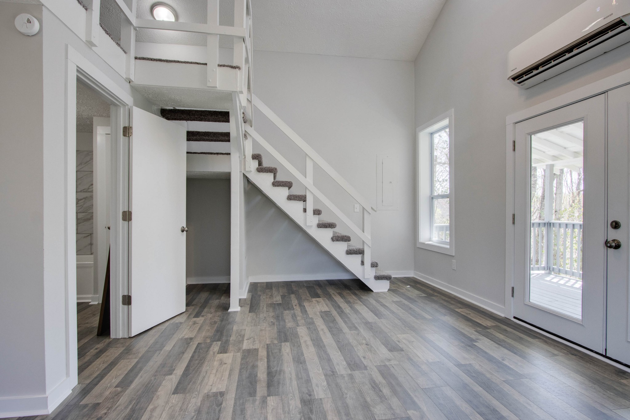 424 Austin Lake Road Baxter, TN 38544 - Photo 28 of 31 a view of entryway with wooden floor