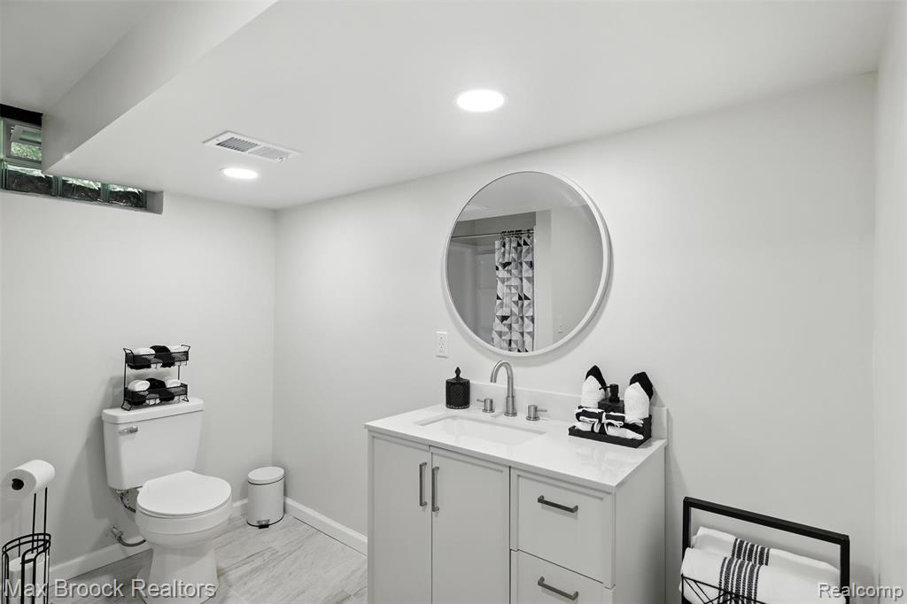 5561 Delmas Road Clarkston, MI 48348 - Photo 39 of 61