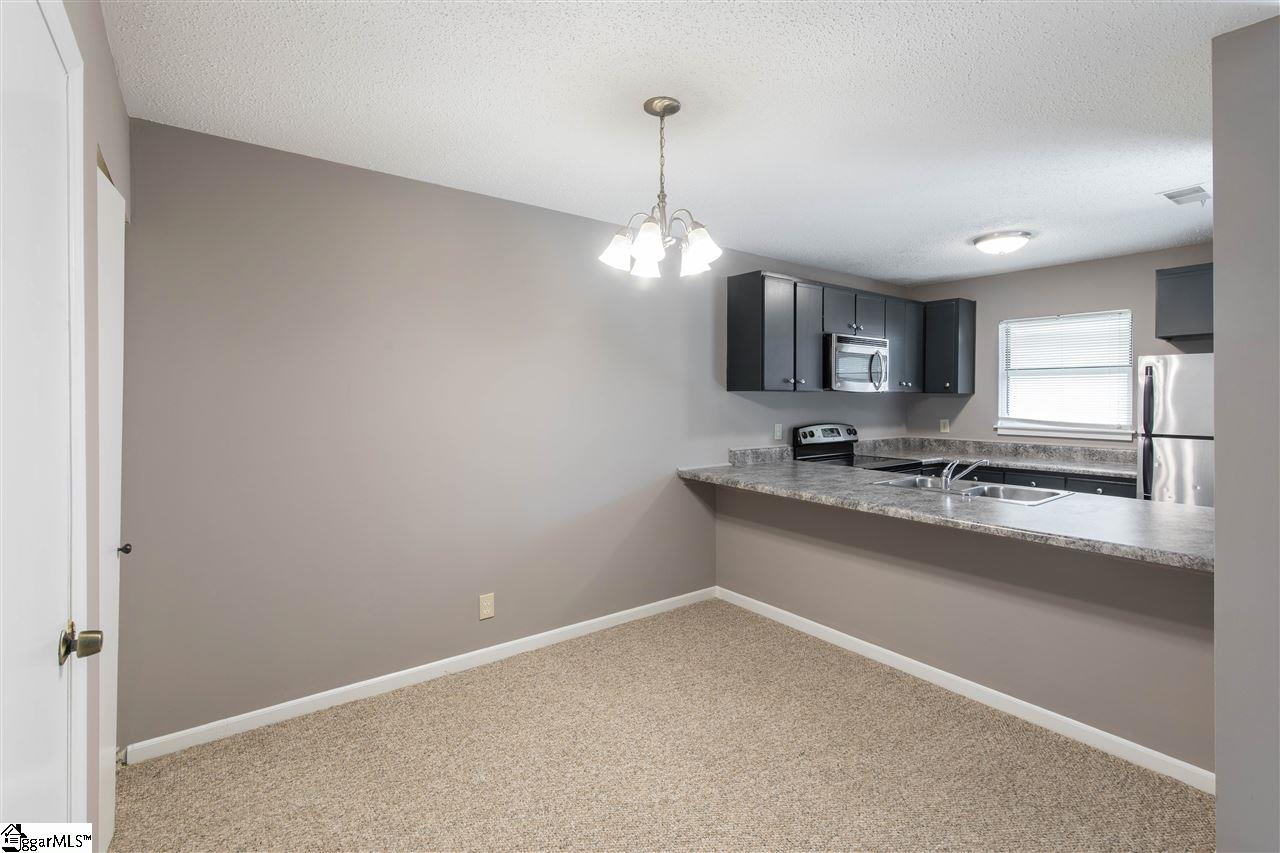 2601 Duncan Chapel Road, Unit 302B Greenville, SC 29617 - Photo 3 of 15