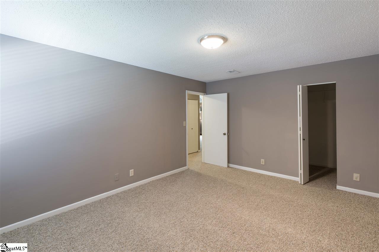 2601 Duncan Chapel Road, Unit 302B Greenville, SC 29617 - Photo 6 of 15