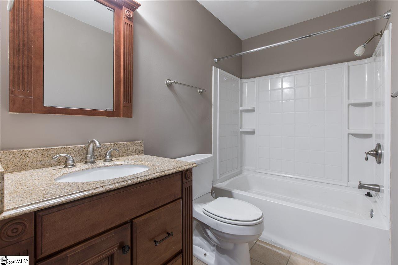 2601 Duncan Chapel Road, Unit 302B Greenville, SC 29617 - Photo 9 of 15