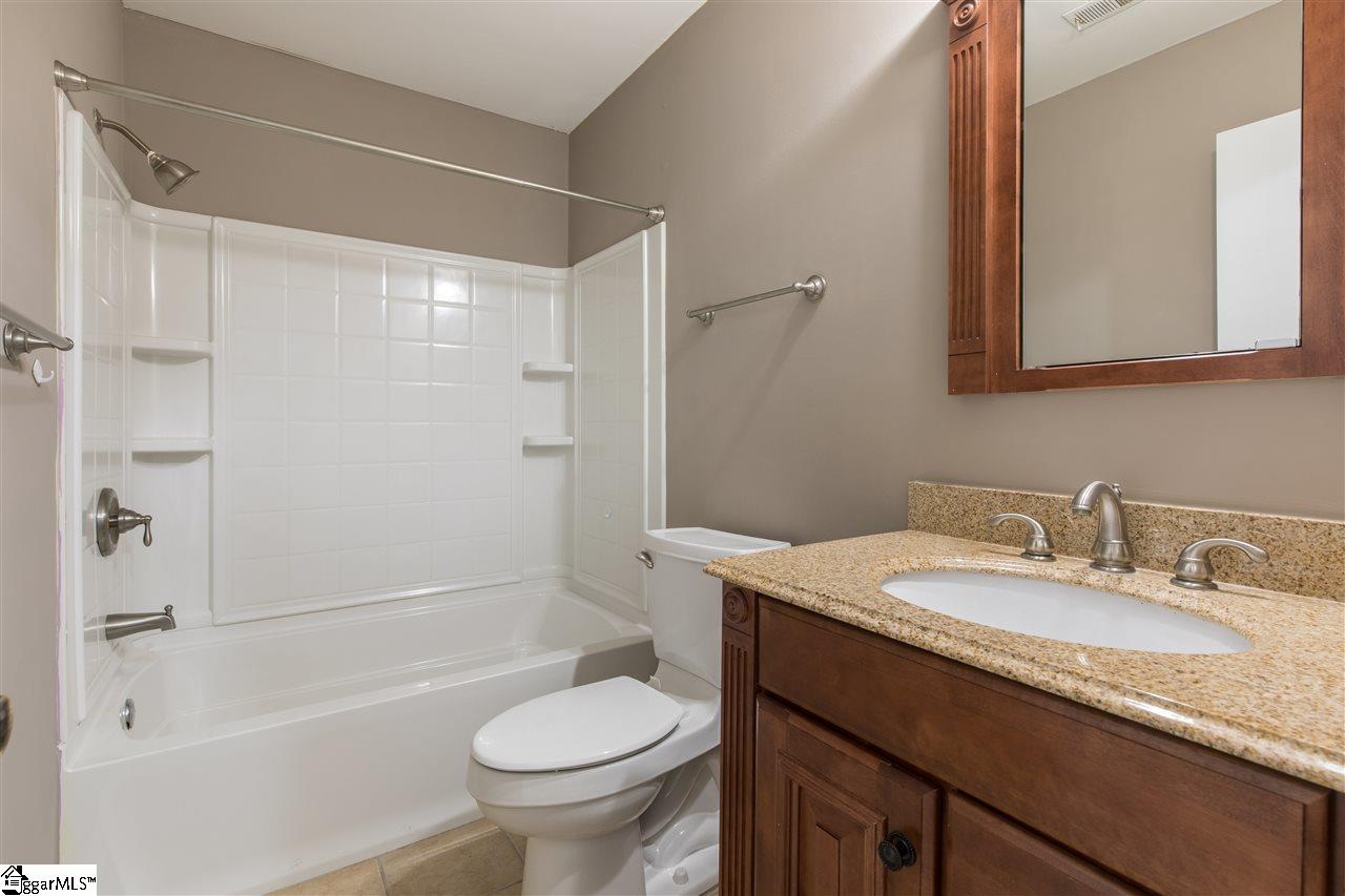 2601 Duncan Chapel Road, Unit 302B Greenville, SC 29617 - Photo 10 of 15