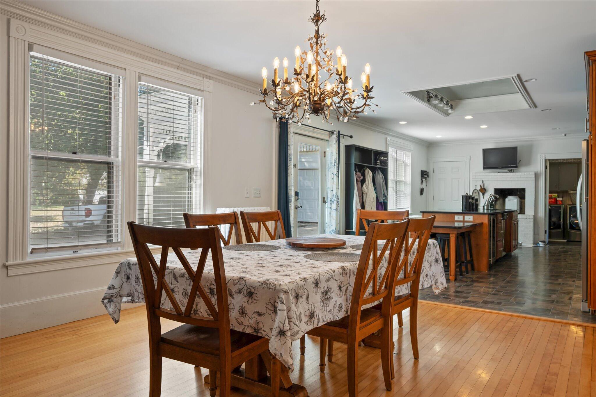 132 Main Road South Hampden, ME 04444 - Photo 19 of 71 16-Dining