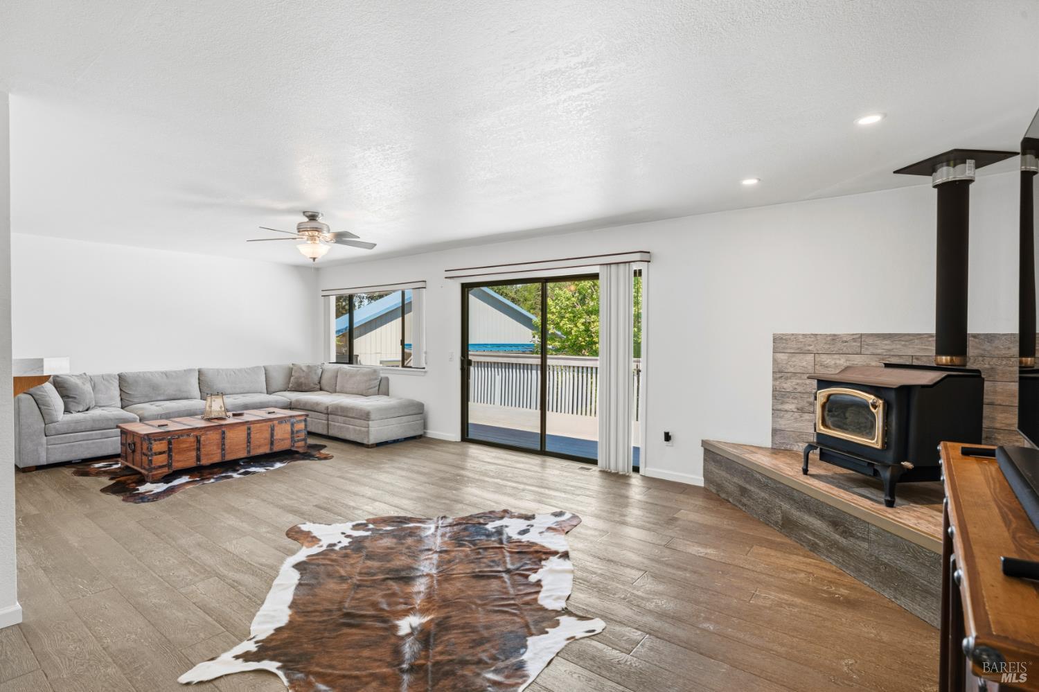 800 Riverside Drive Ukiah, CA 95482 - Photo 4 of 49