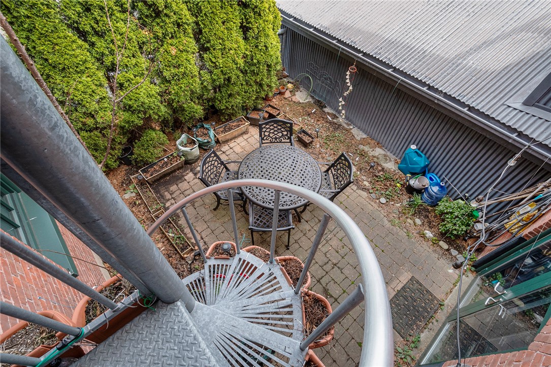 10 Exchange Court, Unit 618 Pawtucket, RI 02860 - Photo 18 of 44