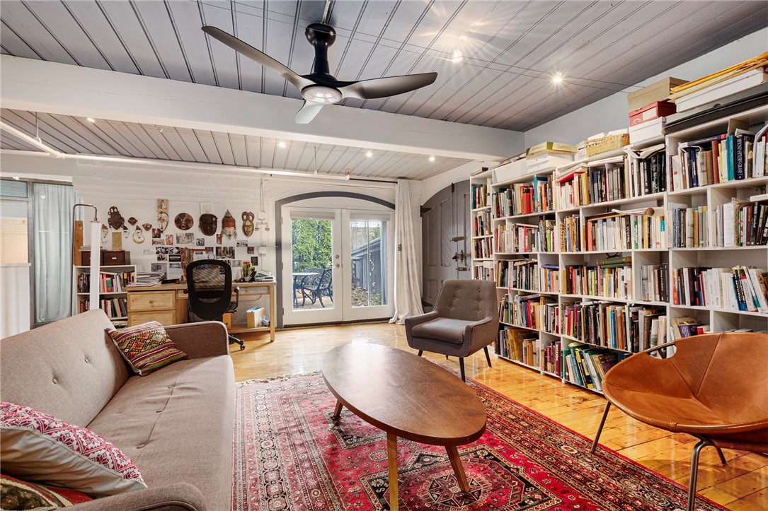 10 Exchange Court, Unit 618 Pawtucket, RI 02860 - Photo 23 of 44