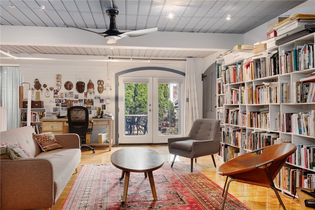 10 Exchange Court, Unit 618 Pawtucket, RI 02860 - Photo 25 of 44