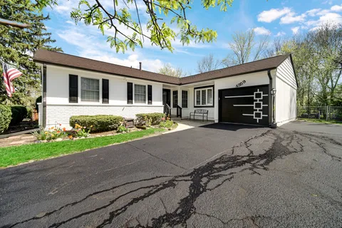 $499,999 | 4359 Lincoln Avenue, Rolling Meadows, IL 60008