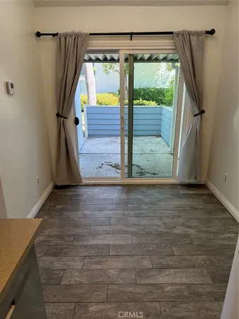 a view of entryway with a front door