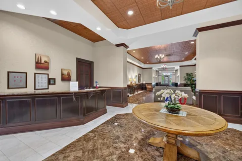 $365,000 | 50 North Plum Grove Road, Unit 202E, Palatine, IL 60067