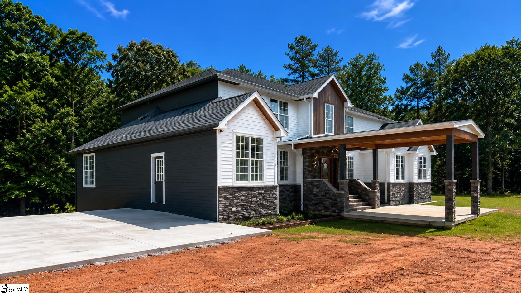 421 Burns Road Spartanburg, SC 29307 - Photo 2 of 50