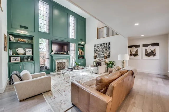 $799,900 | 12006 Tavel Circle, Dallas, TX 75230