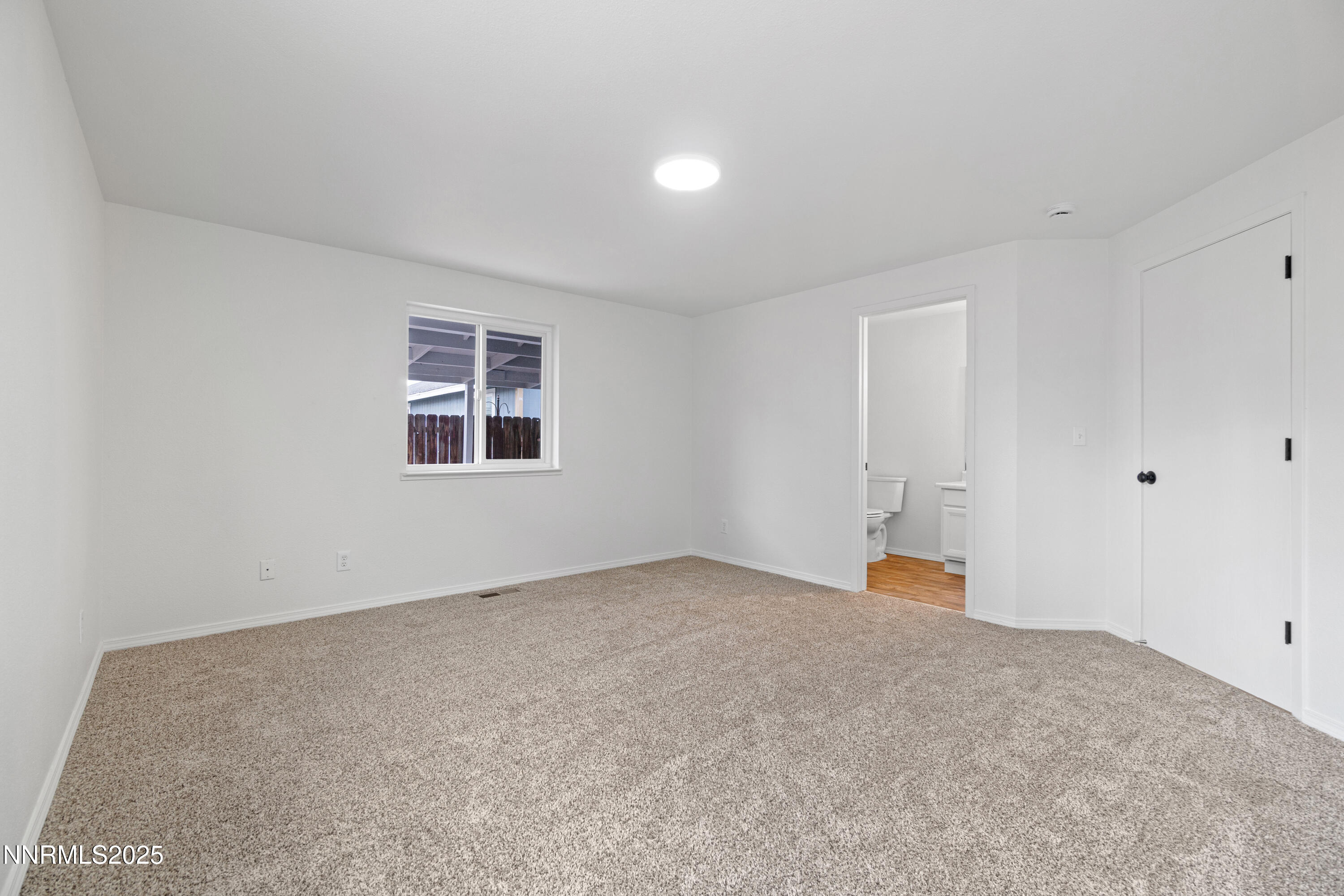 365 Kathy Street Fallon, NV 89406 - Photo 21 of 28 an empty room with a window