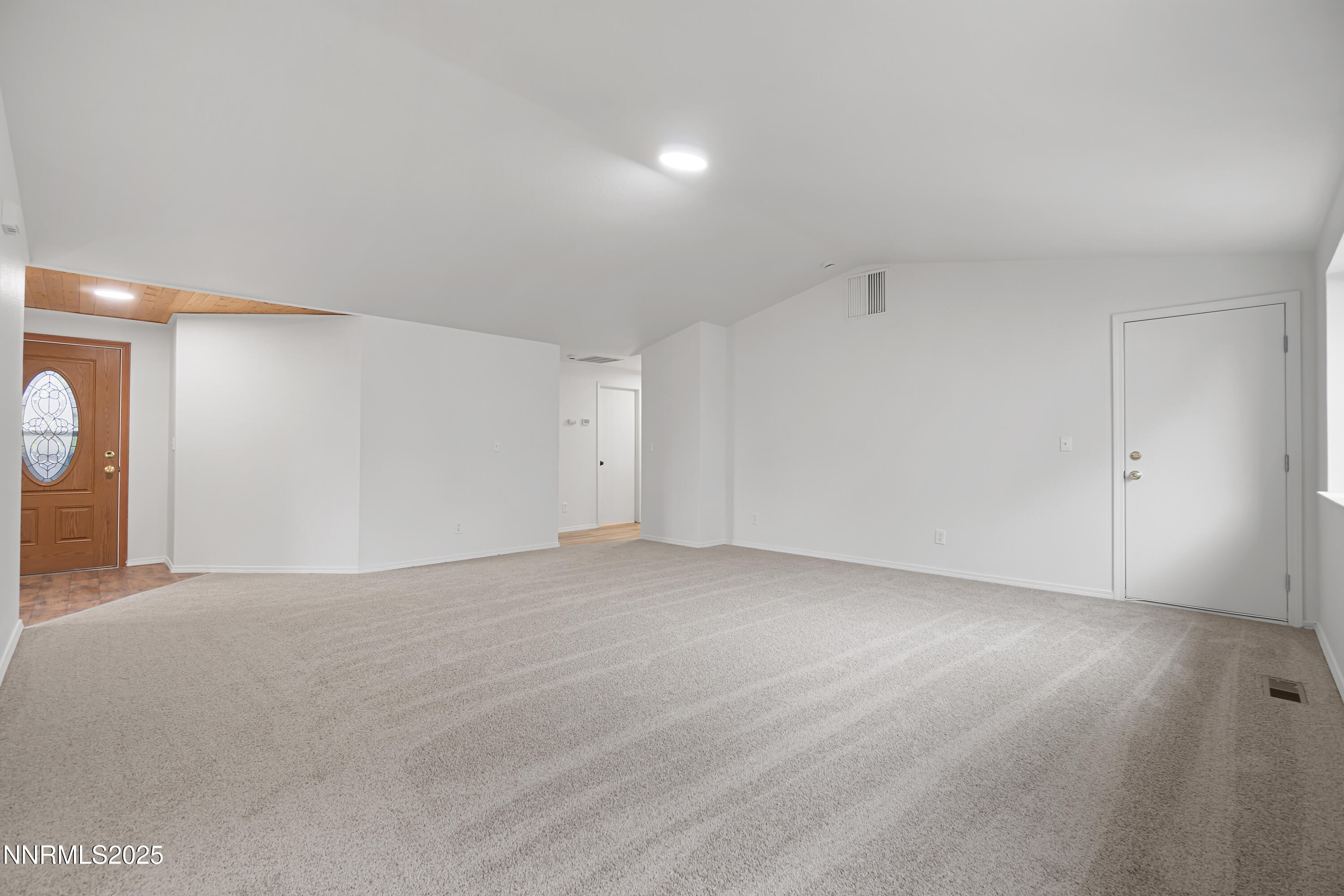 365 Kathy Street Fallon, NV 89406 - Photo 8 of 28 a view of empty room