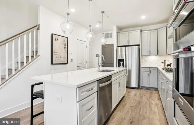 $582,185 | 20038 Coral Wind Terrace, Ashburn, VA 20147