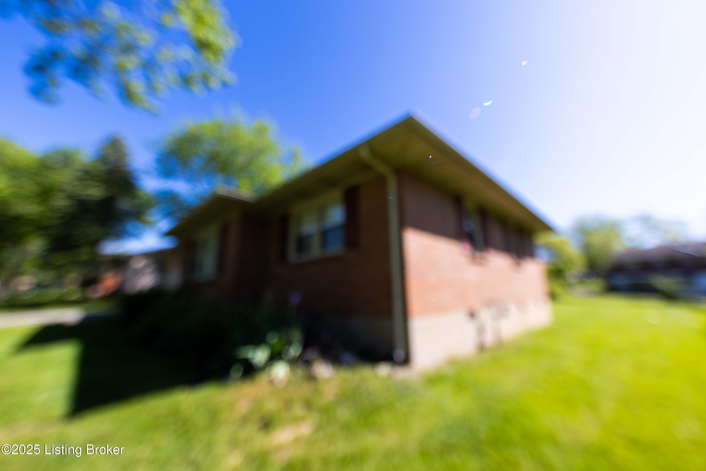 1288 Cherbourg Road Lexington, KY 40504 - Photo 14 of 72 IMGL0230