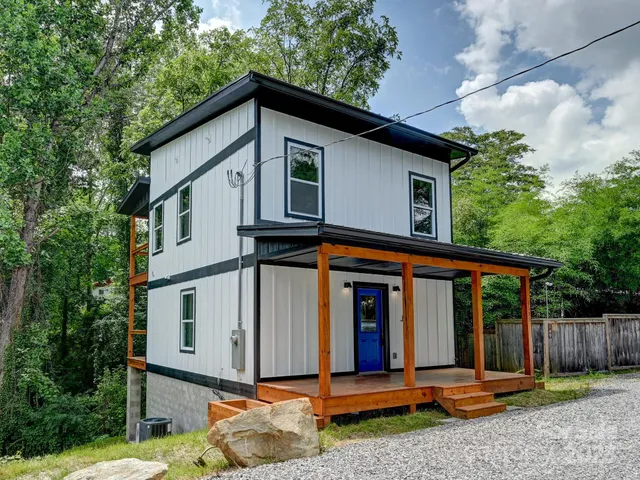 $569,000 | 153 State Street, Asheville, NC 28806