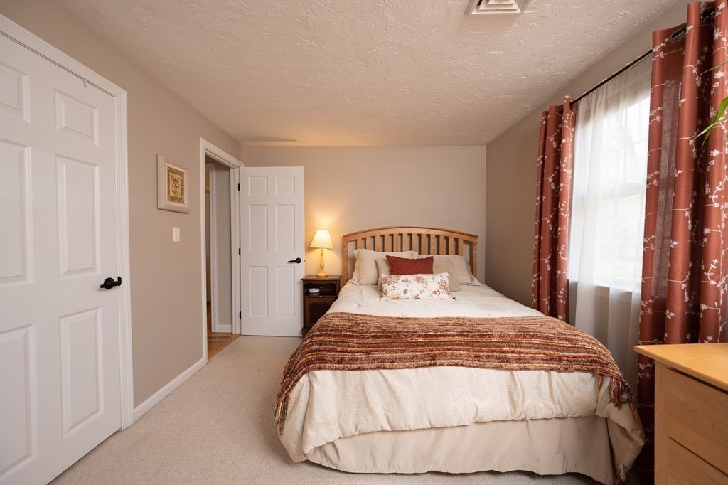 128 Cedarwood Road Hanover, MA 02339 - Photo 21 of 41 Gallery Image 21